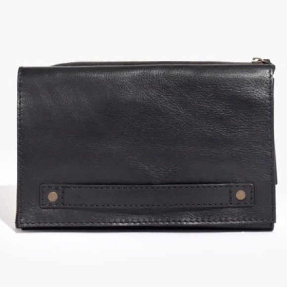 Madewell Handbags - Madewell The Duet Snap Clutch